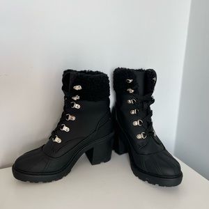 Winter heel boots
